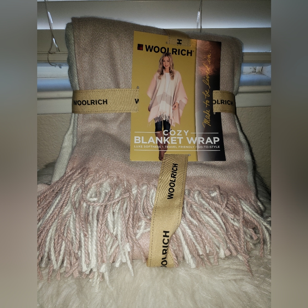 Woolrich Cozy blanket wrap for women. Un opened.
